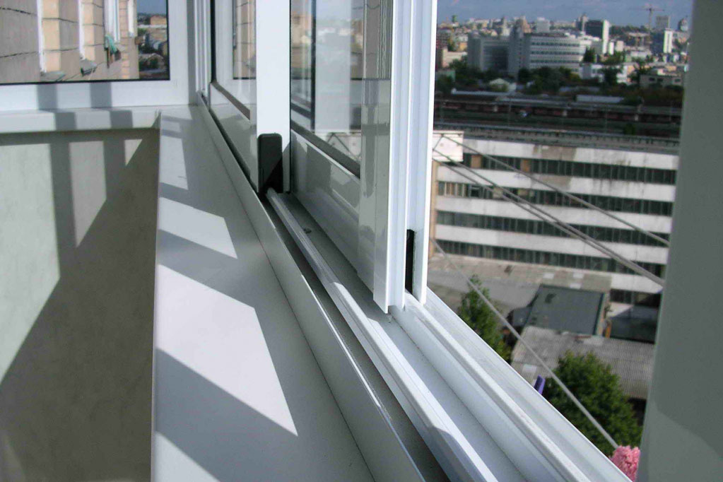Остекление балкона и лоджии алюминиевым профилем